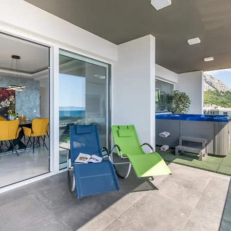 Lux Penthouse Panoramic View With Jacuzzi Apartman *