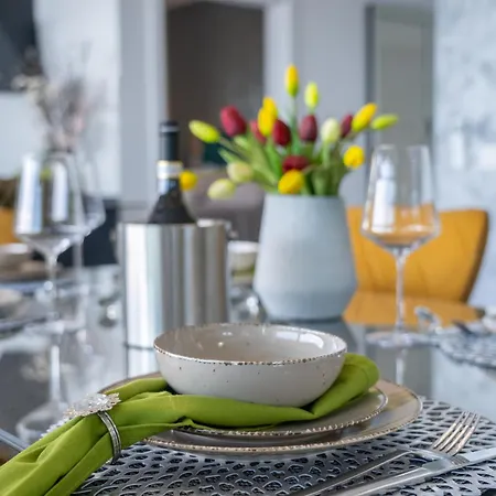 Апартаменты Lux Penthouse Panoramic View With Jacuzzi *