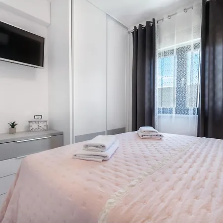 Апартаменты Lux Penthouse Panoramic View With Jacuzzi Макарска