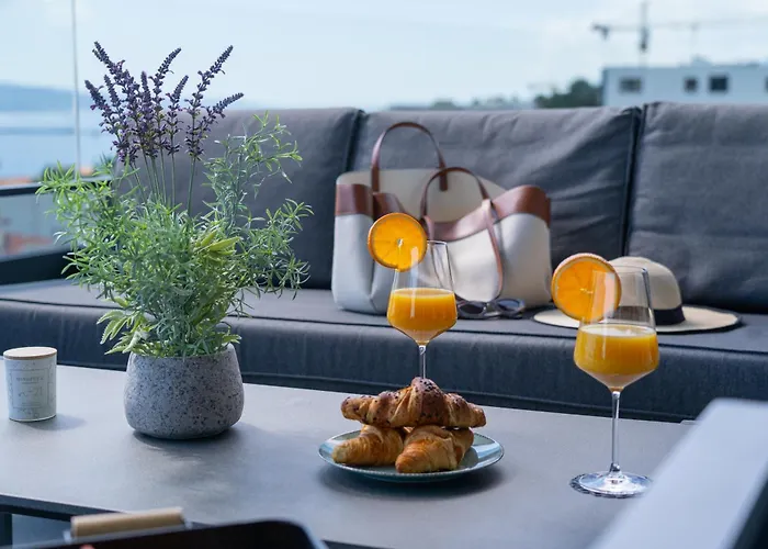 Lux Penthouse Panoramic View With Jacuzzi Makarska