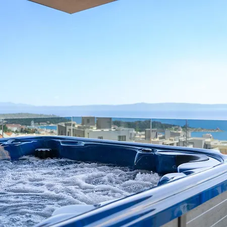 דירה Lux Penthouse Panoramic View With Jacuzzi מאקרסקה