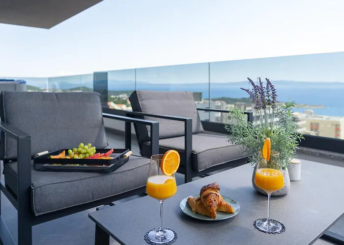 Lux Penthouse Panoramic View With Jacuzzi דירה